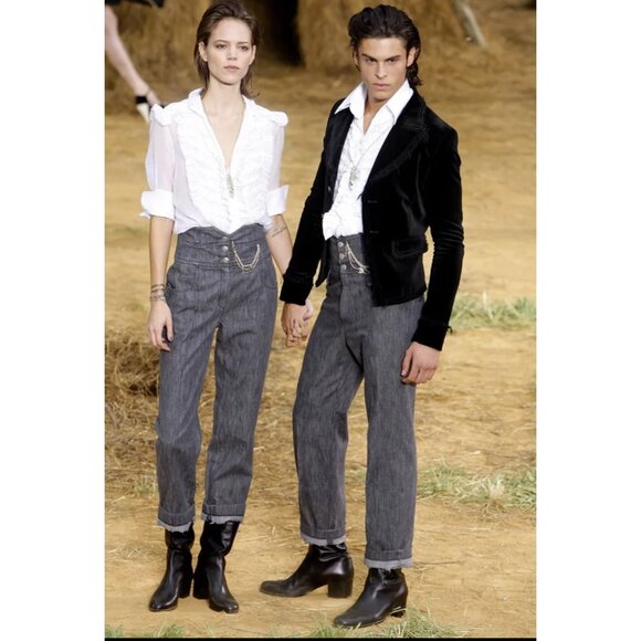 Chanel 10P jeans 42 US 10 gray high waist 3 button gray distressed 2010 - Picture 5 of 16